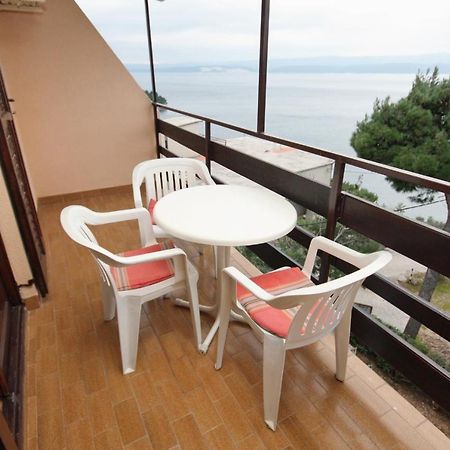 Apartments By The Sea Nemira, Omis - 5884 Tice Bagian luar foto