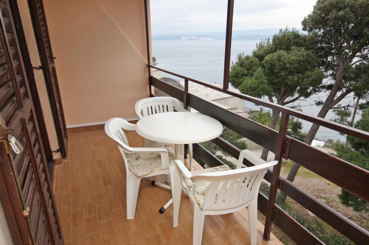 Apartments By The Sea Nemira, Omis - 5884 Tice Bagian luar foto